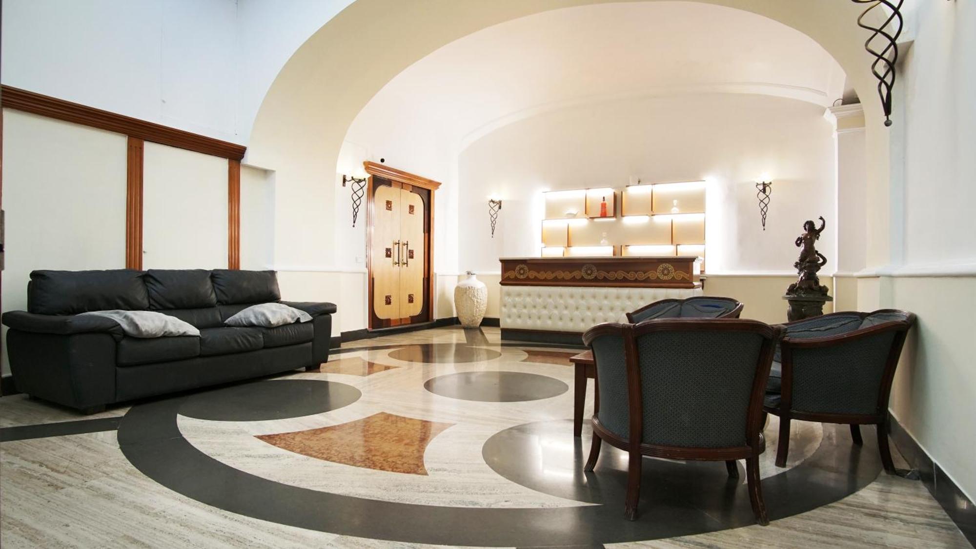 Hotel Cesare 14 Naples Exterior photo